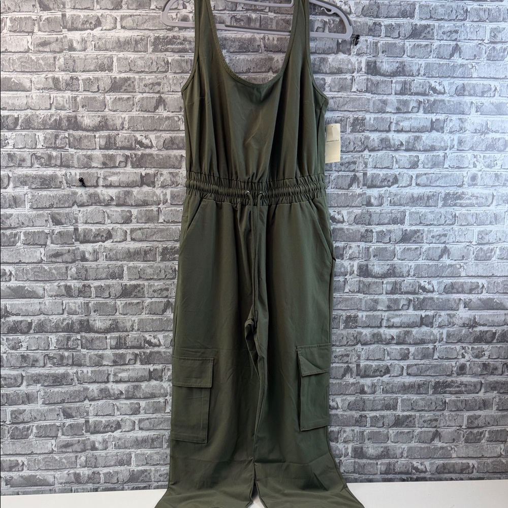 NWT Abercrombie & Fitch Olive Green Women's Jumpsuit